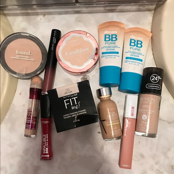 Makeup Bundle - Picture 2 of 7